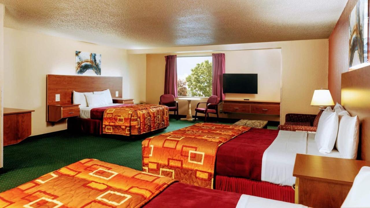 ויסקונסין דלס Grand Marquis Waterpark Hotel & Suites מראה חיצוני תמונה