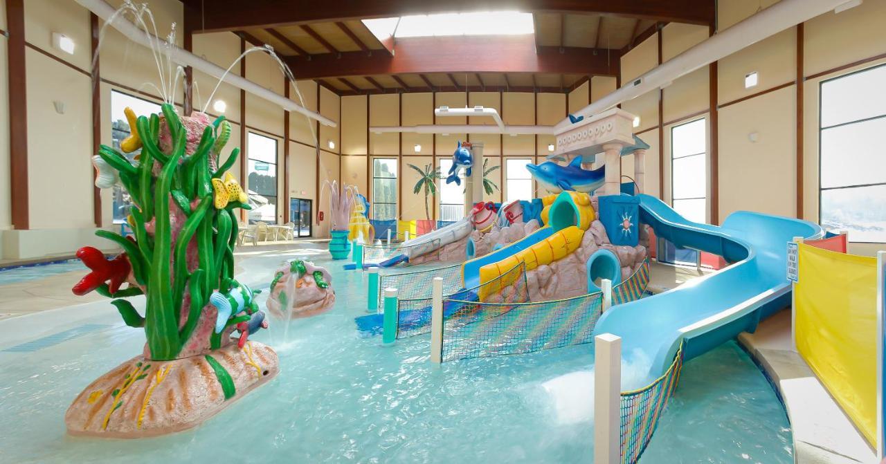 ויסקונסין דלס Grand Marquis Waterpark Hotel & Suites מראה חיצוני תמונה