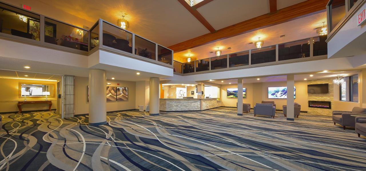 ויסקונסין דלס Grand Marquis Waterpark Hotel & Suites מראה חיצוני תמונה