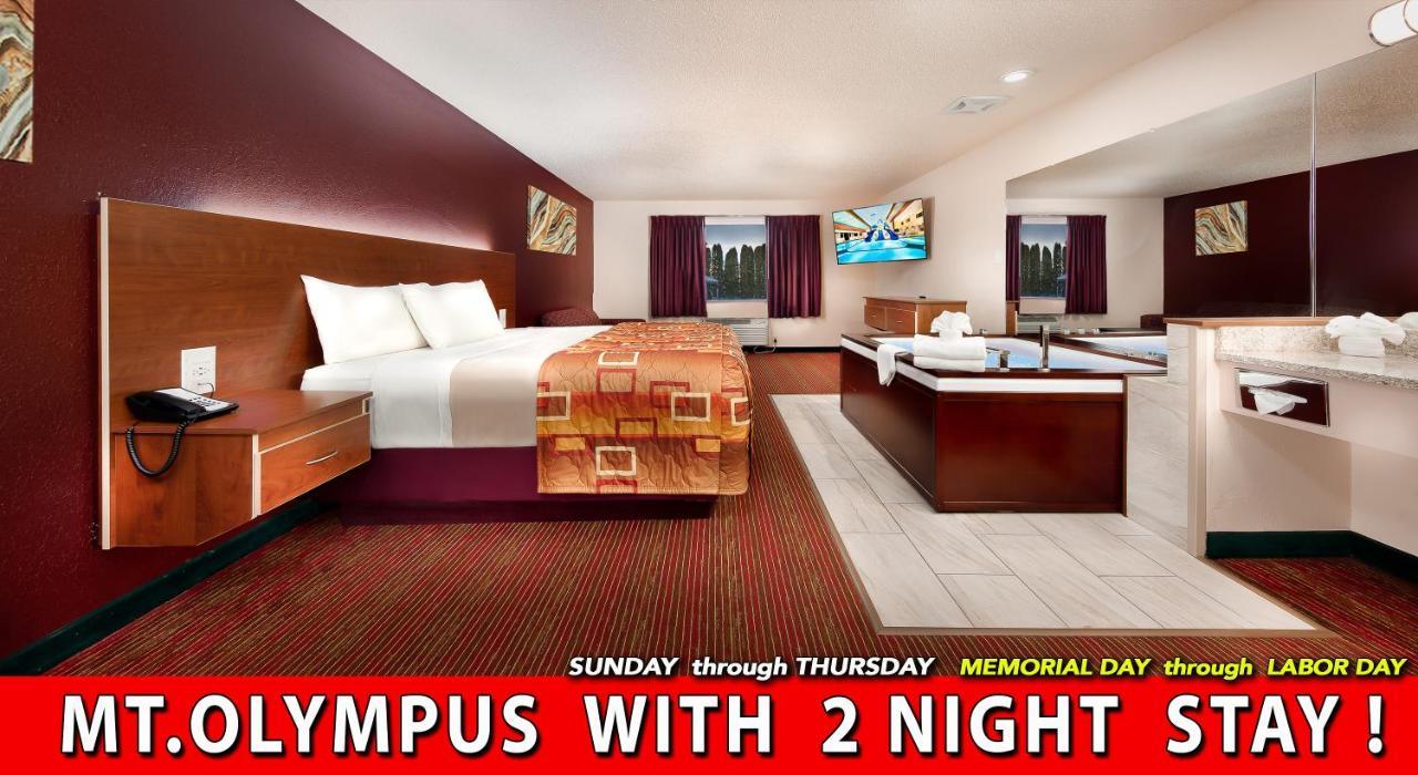 ויסקונסין דלס Grand Marquis Waterpark Hotel & Suites מראה חיצוני תמונה